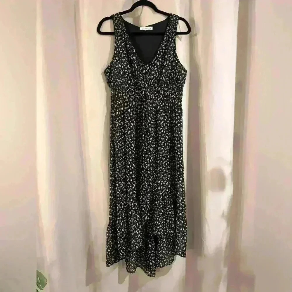 Women’s Floral Rewind Dress - Picture 1 of 9